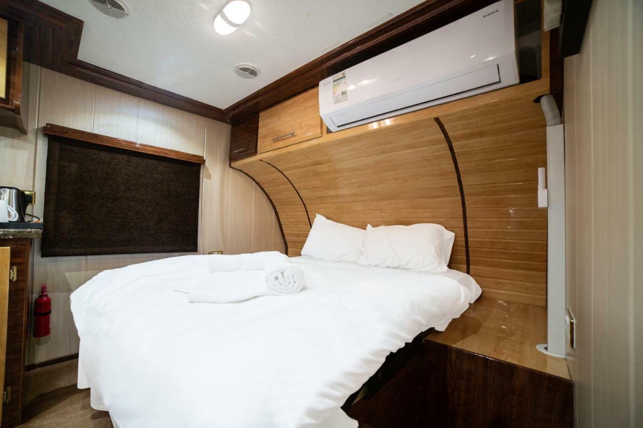Caravana Beach Resort Al Zorah Adschman Exterior foto
